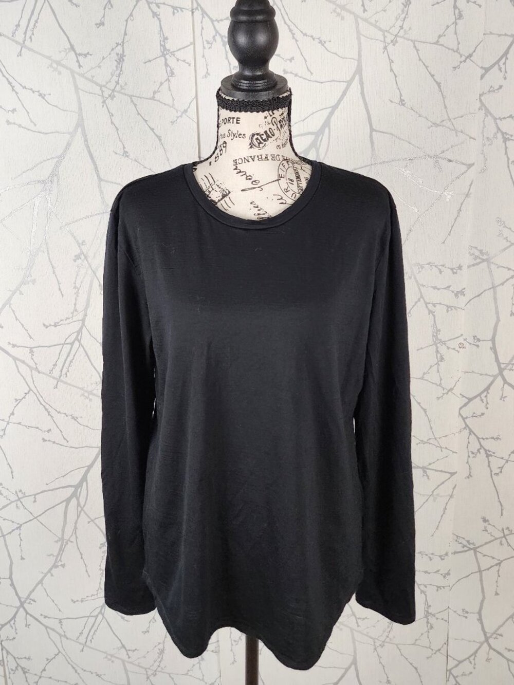 Segments Black 100% Merino Wool Round Neck Baselayer Long Sleeve